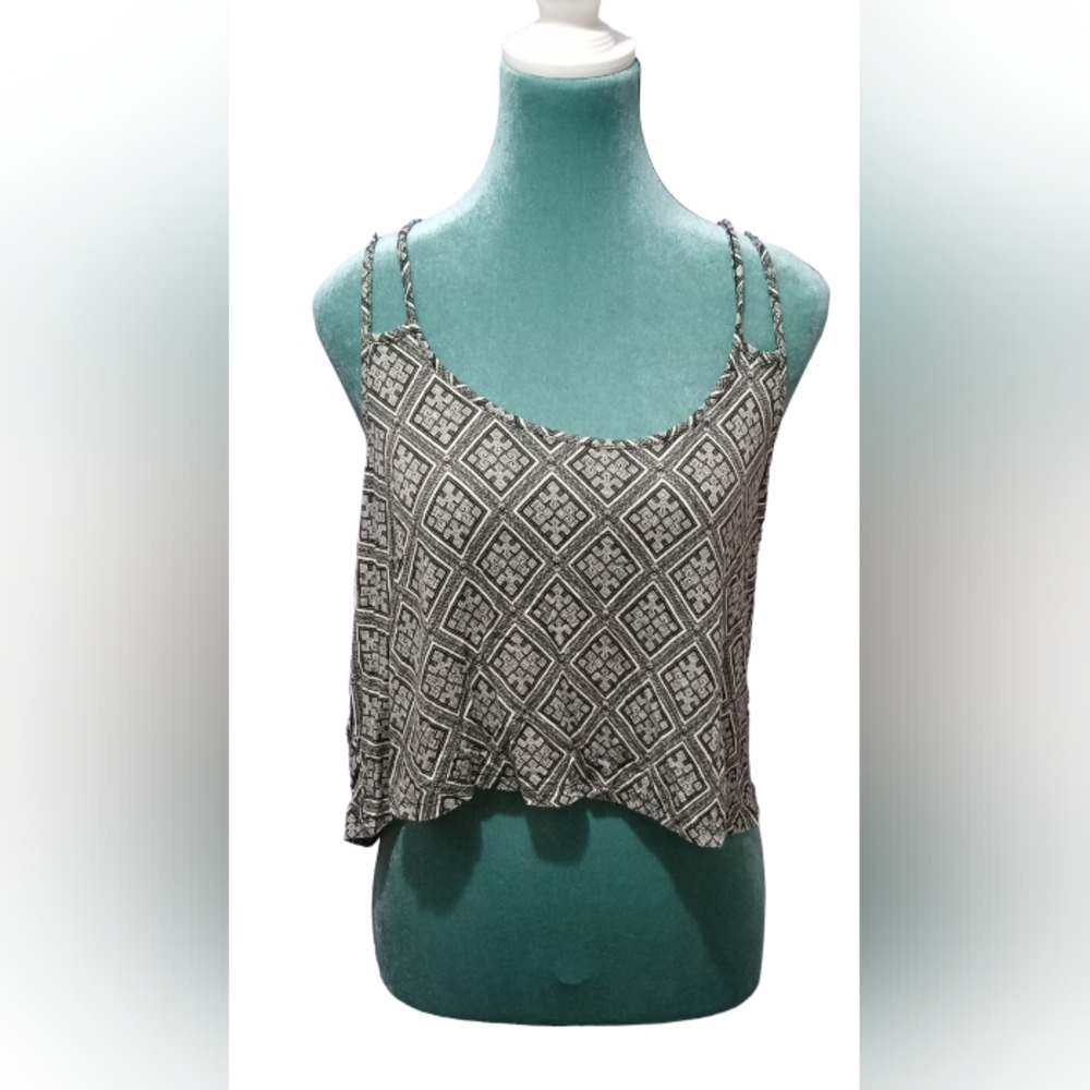 Forever 21 woman's size small crop top